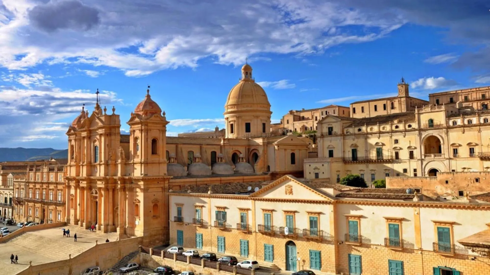 Coastal Comfort With Amazing Views - Beahost Parrinello Apartment