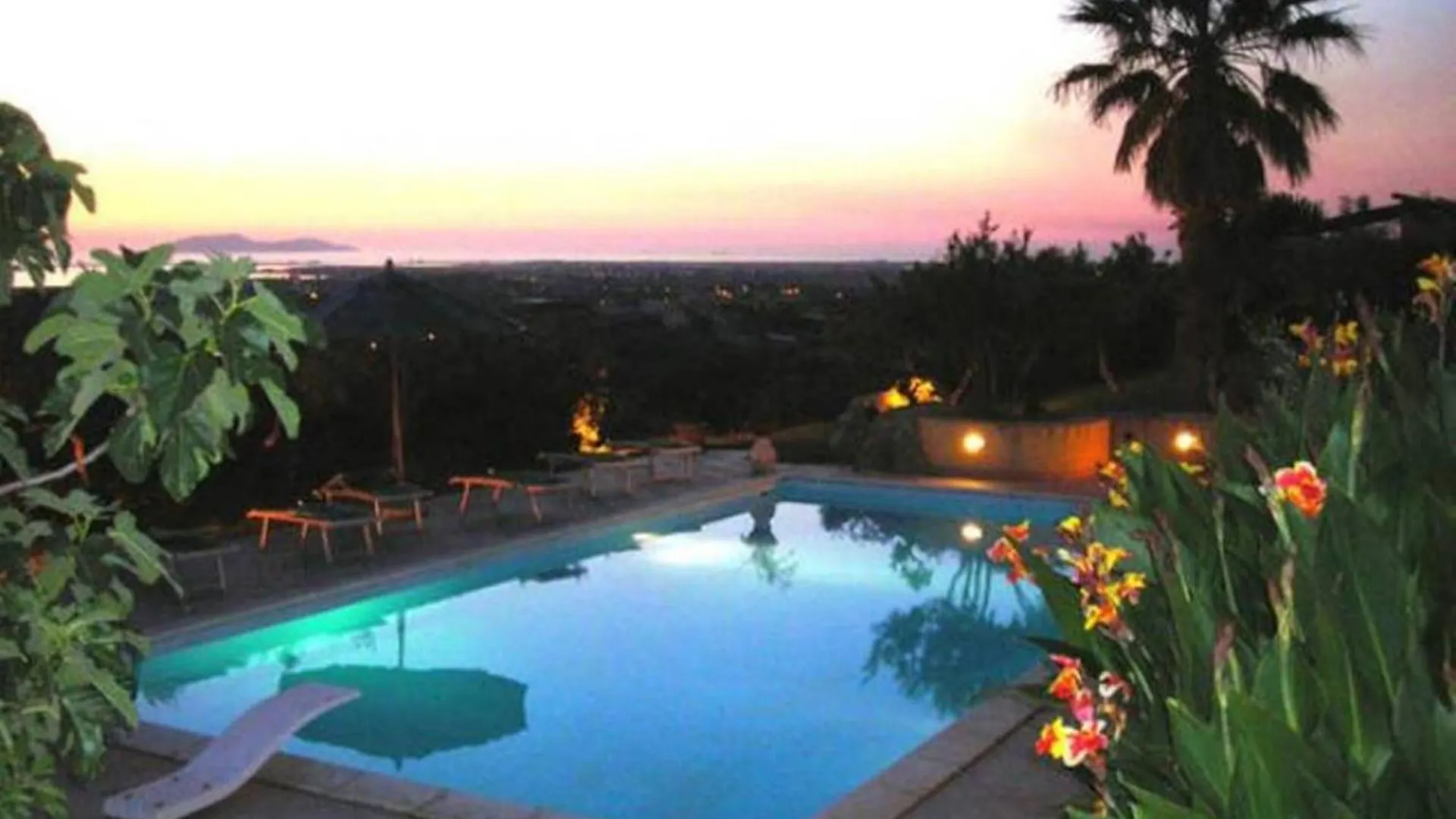 Apartment Coastal Comfort With Amazing Views - Beahost Parrinello Italy