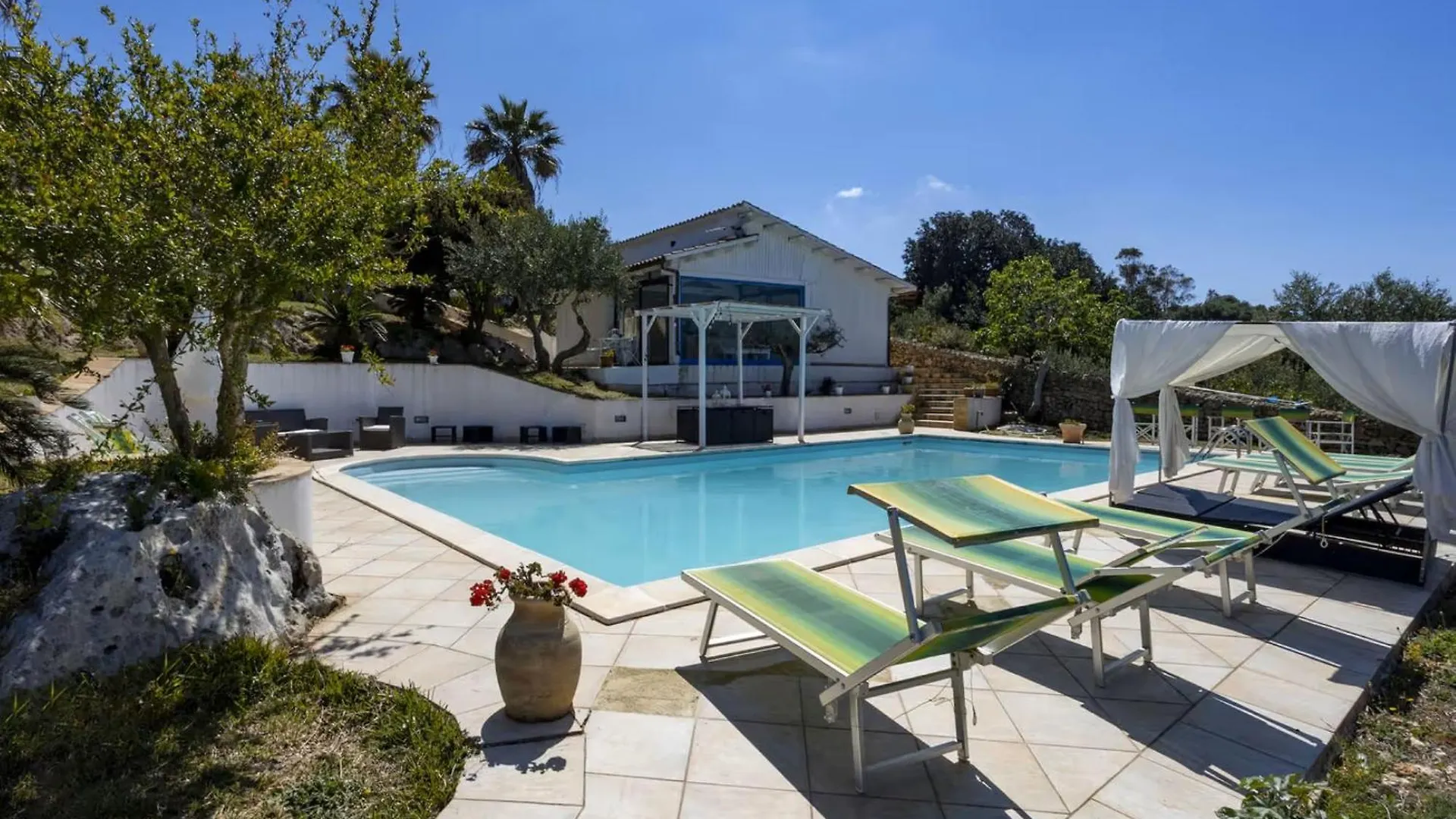 Apartment Coastal Comfort With Amazing Views - Beahost Parrinello